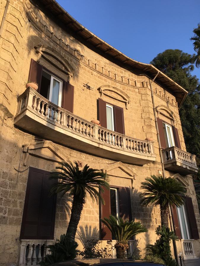 Lendi Bed & Breakfast *
